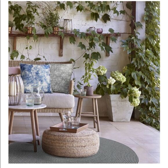 Ren-Wil Skye Outdoor Pillow, 22" x 22" - Picture 2 of 2